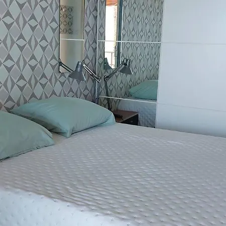 Front De - Emplacement Prise - T2 Moderne Et Climatise - A Pied Bandol