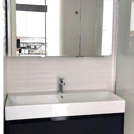 Appartement Front De - Emplacement Prise - T2 Moderne Et Climatise - A Pied *