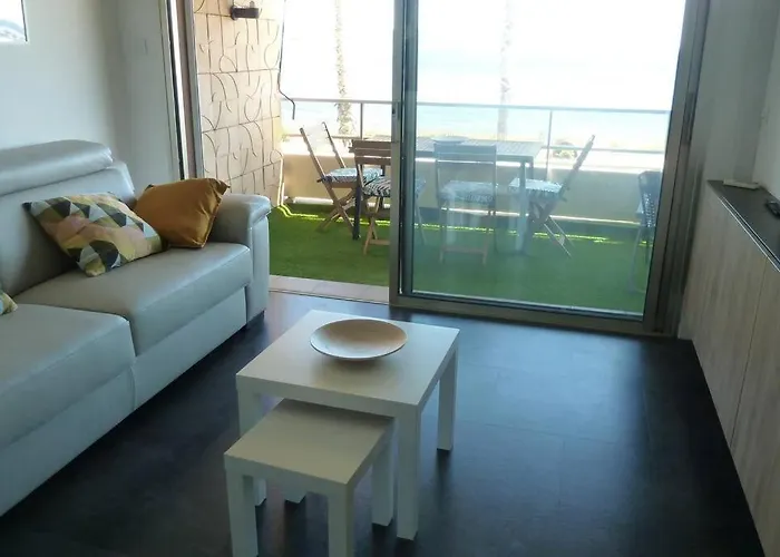 Front De - Emplacement Prise - T2 Moderne Et Climatise - A Pied Apartment